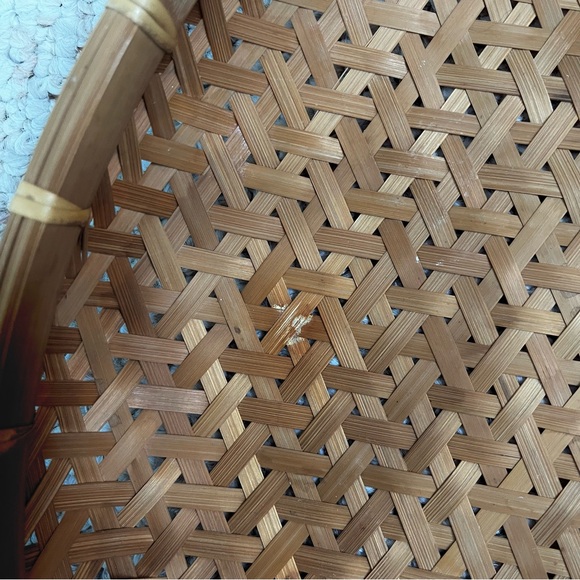 Vintage Bamboo Basket oval-shaped fruit basket 12x9.5” - Picture 7 of 7